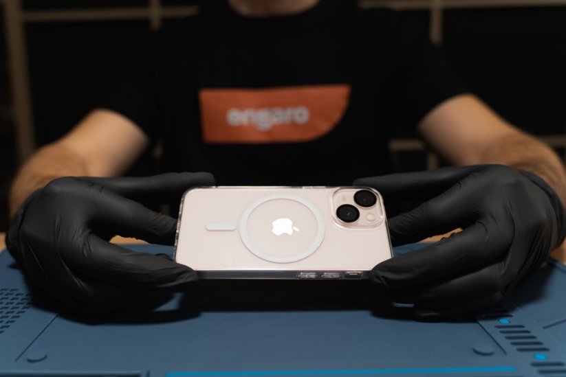 3PACK - Ochranné sklo + Crystal Air kryt s MagSafe + ochranné sklíčko kamery pre iPhone 15
