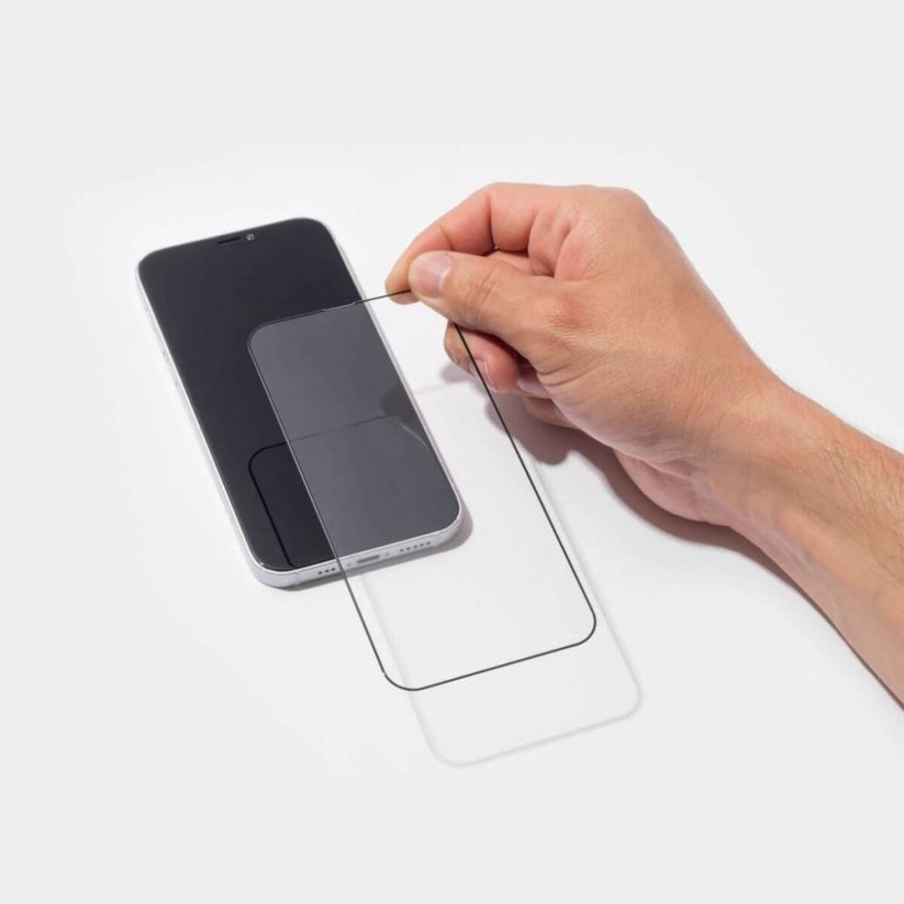 Ochranné temperované sklo s čiernymi okrajmi pre Apple iPhone 13