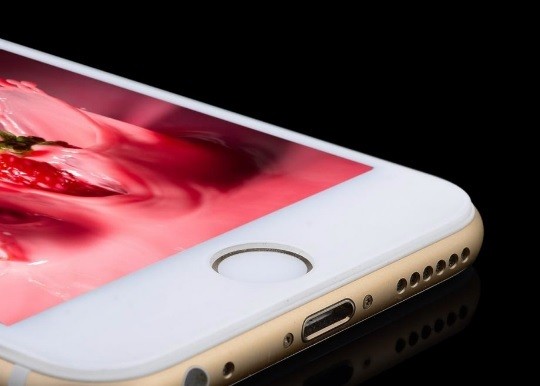 3D Crystal UltraSlim - biele tvrdené ochranné sklo iPhone 6/6S