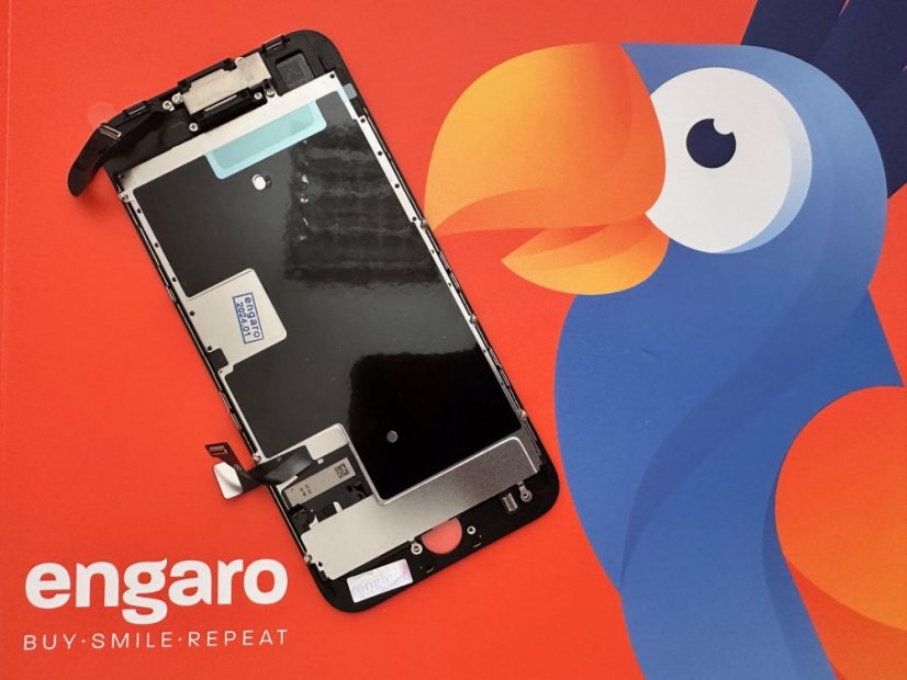 Fekete LCD iPhone 8 elülső kamerával + közelségérzékelővel OEM (home gomb nélkül)