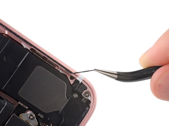 iPhone 11 - Tesnenie (lepenie) pod displej / Screen adhesive tape