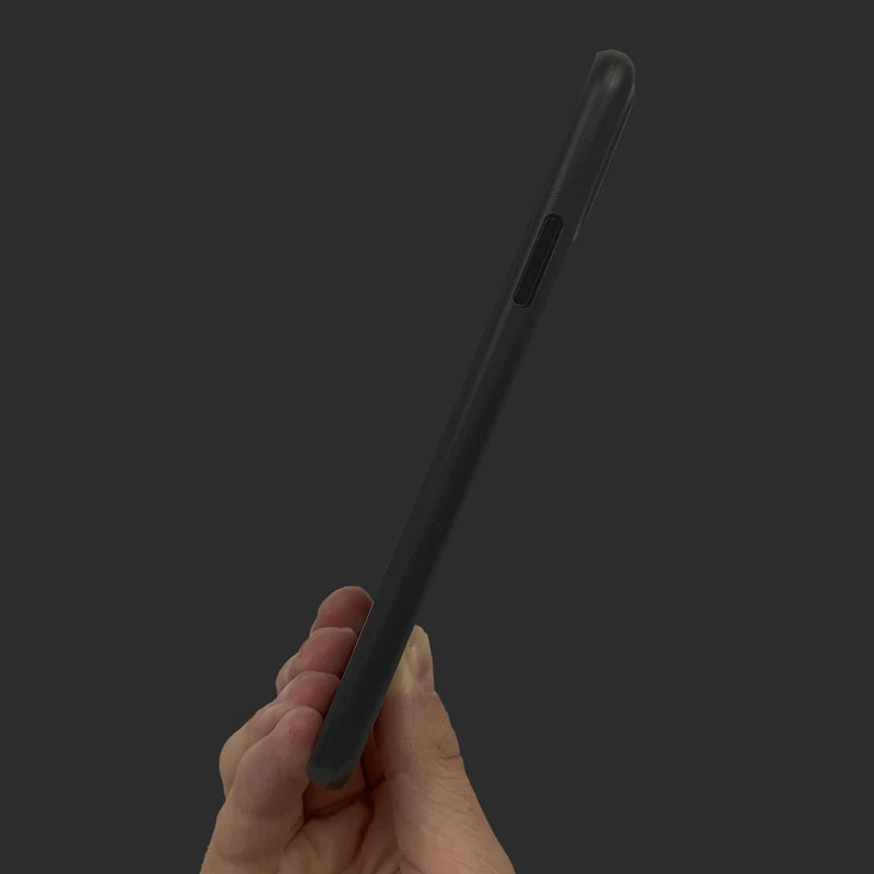 Slim Minimal iPhone 11 fekete