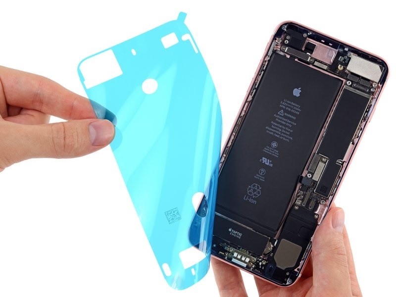 iPhone 8 Plus - Tesnenie (lepenie) pod displej / Képernyőragasztó szalag