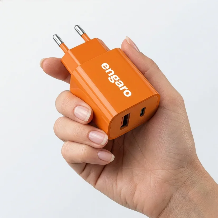 engaroPower rychlonabíječka s 2-metrovým pleteným USB-C kabelem