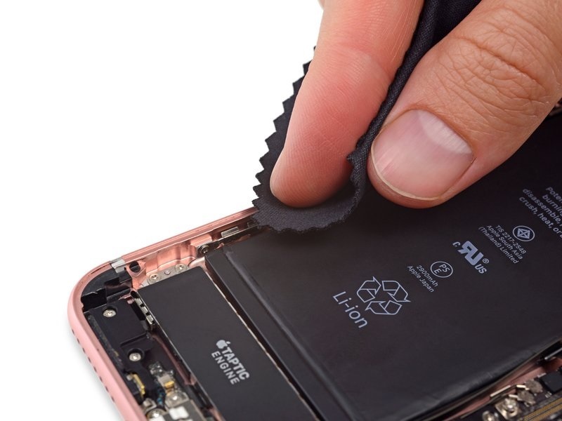 iPhone XS Max - Tesnenie (lepenie) pod displej / Képernyőragasztó szalag