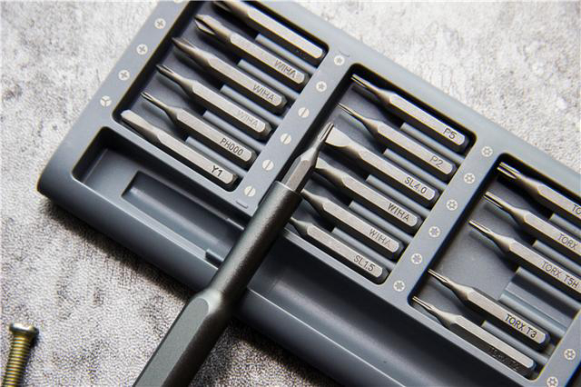 Kiváló minőségű alumínium szerszámkészlet - 24in1